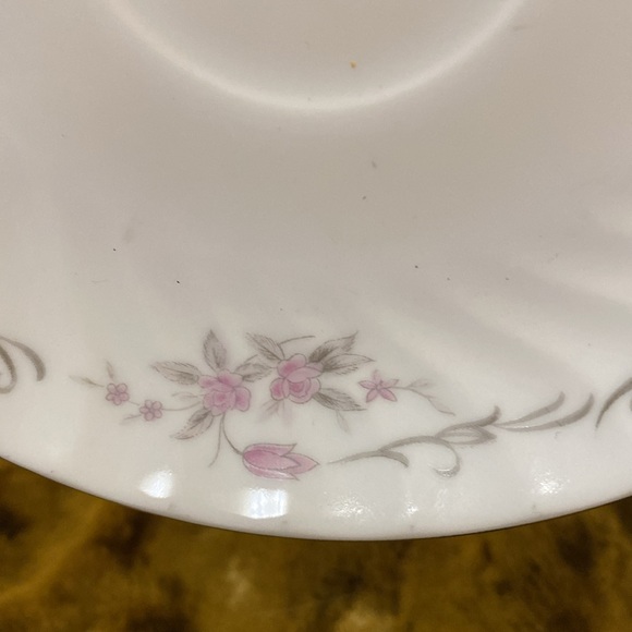 One Gold Standard Genuine Porcelain China Tea Cup and Saucer - Picture 4 of 10